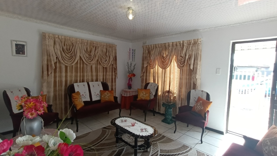 3 Bedroom Property for Sale in Palm Park Western Cape